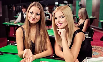 Máy Slot với các biểu tượng may mắn và giải Jackpot